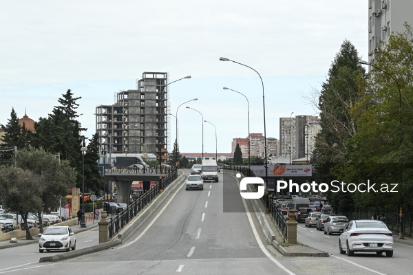 Paytaxt Bakının müxtəlif ərazilərində yerləşən körpülər