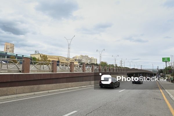 Paytaxt Bakının müxtəlif ərazilərində yerləşən körpülər