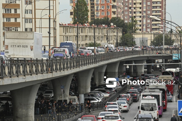 Paytaxt Bakının müxtəlif ərazilərində yerləşən körpülər