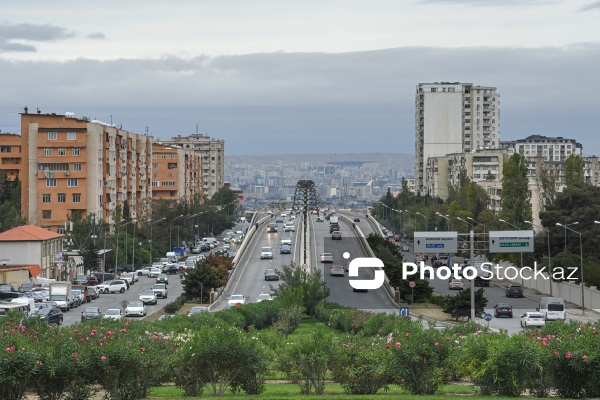 Paytaxt Bakının müxtəlif ərazilərində yerləşən körpülər