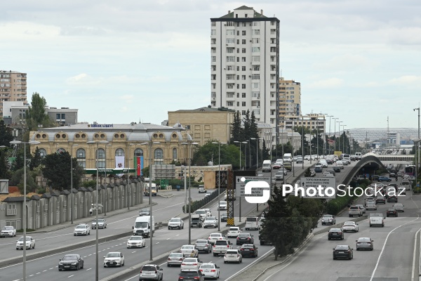 Paytaxt Bakının müxtəlif ərazilərində yerləşən körpülər