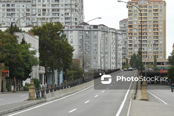 Paytaxt Bakının müxtəlif ərazilərində yerləşən körpülər