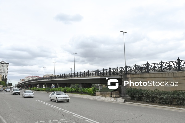 Paytaxt Bakının müxtəlif ərazilərində yerləşən körpülər