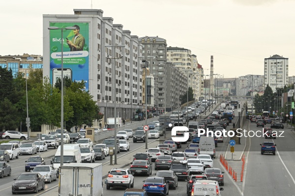 Paytaxt Bakının müxtəlif ərazilərində yerləşən körpülər