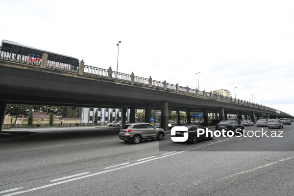 Paytaxt Bakının müxtəlif ərazilərində yerləşən körpülər