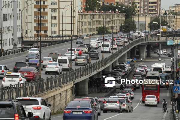 Paytaxt Bakının müxtəlif ərazilərində yerləşən körpülər