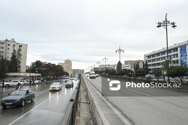 Paytaxt Bakının müxtəlif ərazilərində yerləşən körpülər