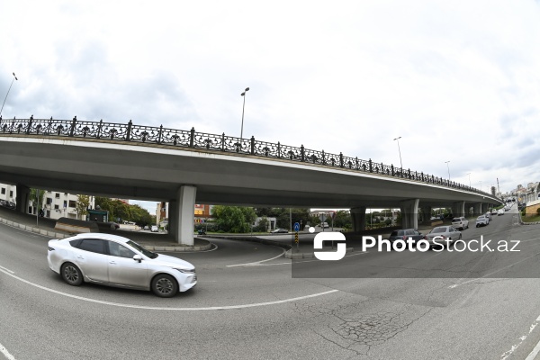 Paytaxt Bakının müxtəlif ərazilərində yerləşən körpülər