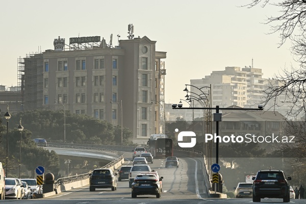 Paytaxt Bakının müxtəlif ərazilərində yerləşən körpülər