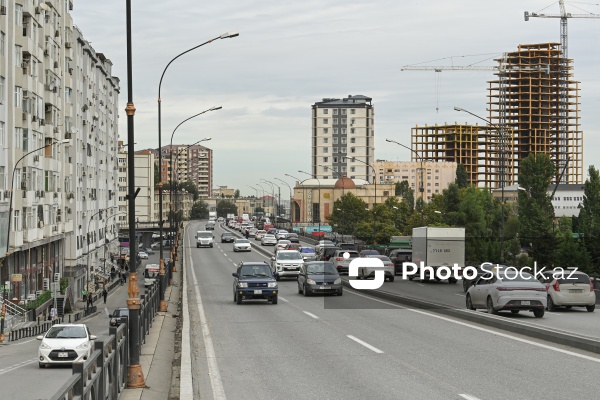 Paytaxt Bakının müxtəlif ərazilərində yerləşən körpülər
