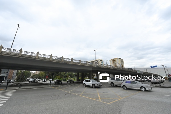 Paytaxt Bakının müxtəlif ərazilərində yerləşən körpülər