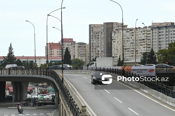 Paytaxt Bakının müxtəlif ərazilərində yerləşən körpülər