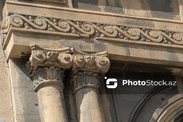 Paytaxt Bakının XIX-XX əsrlərə aid qədim binaları