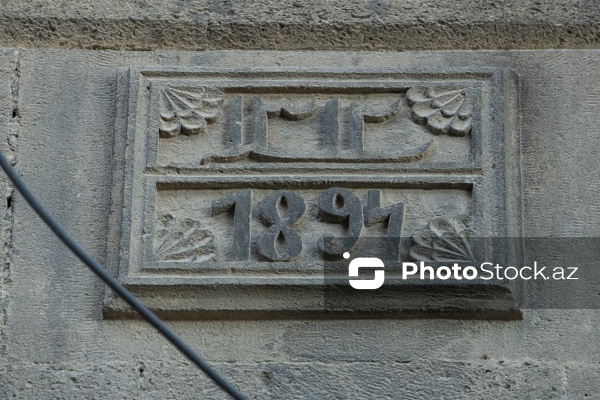 Paytaxt Bakının XIX-XX əsrlərə aid qədim binaları