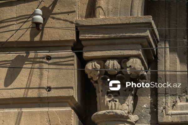 Paytaxt Bakının XIX-XX əsrlərə aid qədim binaları