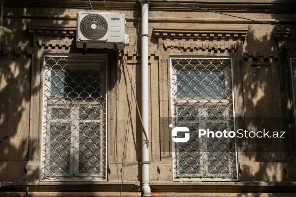 Paytaxt Bakının XIX-XX əsrlərə aid qədim binaları