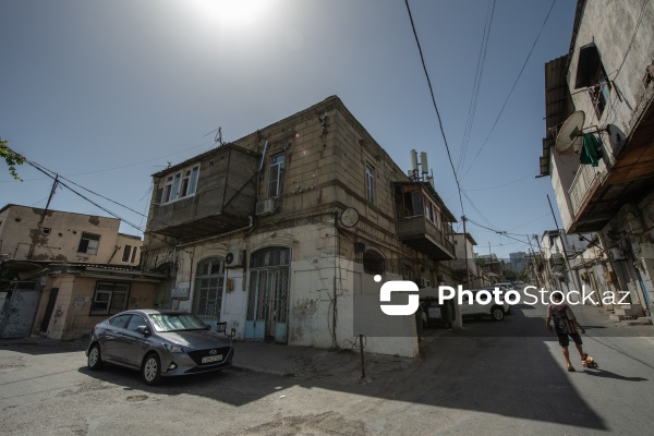 Paytaxt Bakının XIX-XX əsrlərə aid qədim binaları