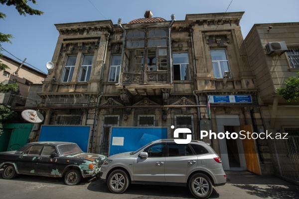 Paytaxt Bakının XIX-XX əsrlərə aid qədim binaları