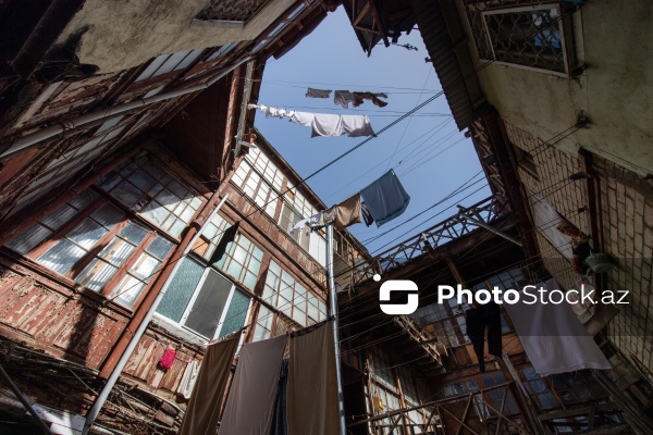 Paytaxt Bakının XIX-XX əsrlərə aid qədim binaları