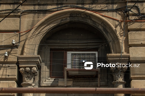 Paytaxt Bakının XIX-XX əsrlərə aid qədim binaları