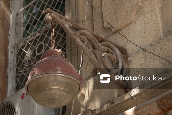 Paytaxt Bakının XIX-XX əsrlərə aid qədim binaları