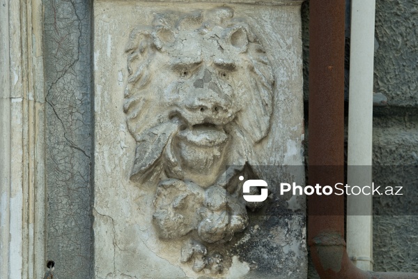 Paytaxt Bakının XIX-XX əsrlərə aid qədim binaları