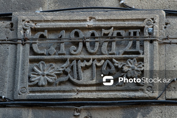 Paytaxt Bakının XIX-XX əsrlərə aid qədim binaları