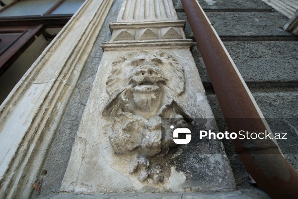 Paytaxt Bakının XIX-XX əsrlərə aid qədim binaları