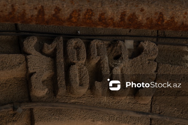 Paytaxt Bakının XIX-XX əsrlərə aid qədim binaları