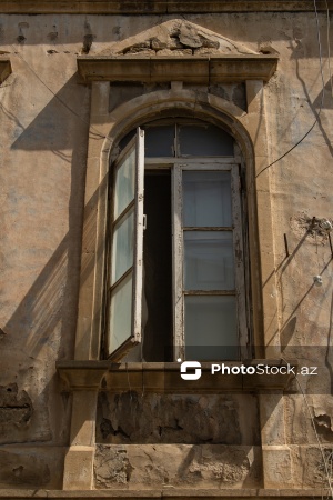 Paytaxt Bakının XIX-XX əsrlərə aid qədim binaları