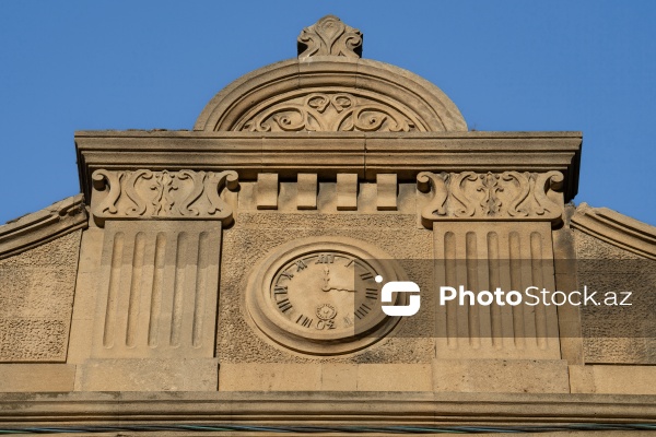 Paytaxt Bakının XIX-XX əsrlərə aid qədim binaları