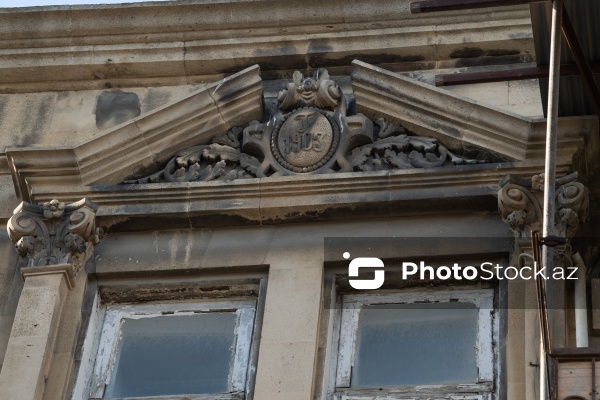 Paytaxt Bakının XIX-XX əsrlərə aid qədim binaları