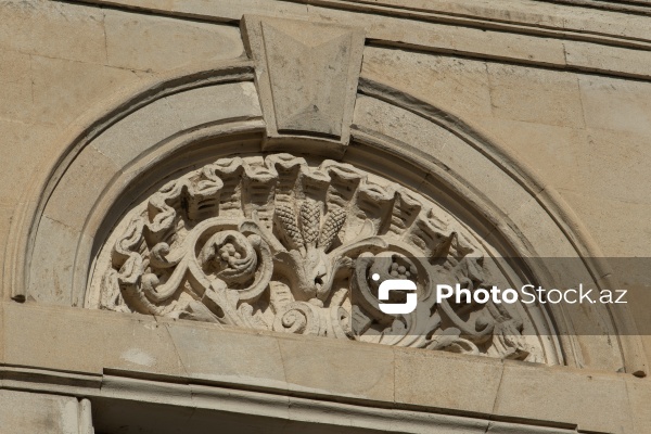 Paytaxt Bakının XIX-XX əsrlərə aid qədim binaları