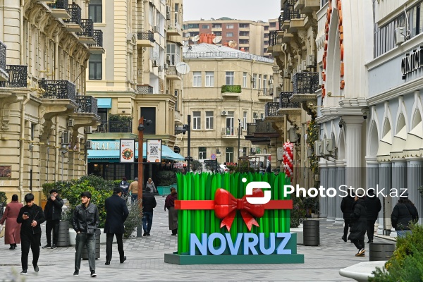 Paytaxt küçələrində Novruz bayramına hazırlıq işləri