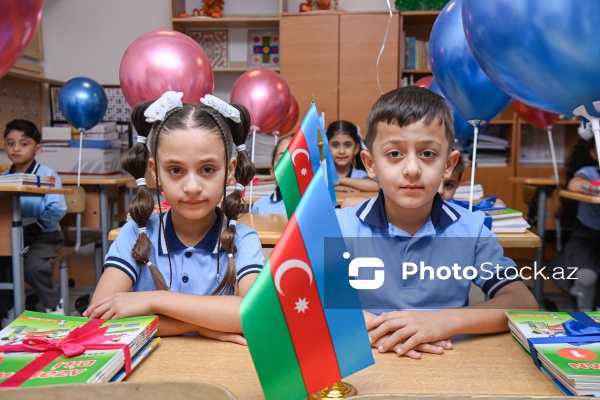 Paytaxt məktəblərində yeni tədris ilinin ilk günü
