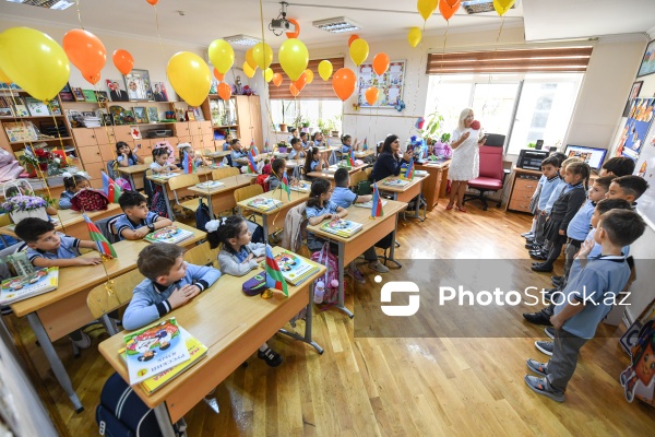 Paytaxt məktəblərində yeni tədris ilinin ilk günü
