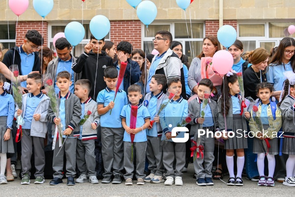 Paytaxt məktəblərində yeni tədris ilinin ilk günü