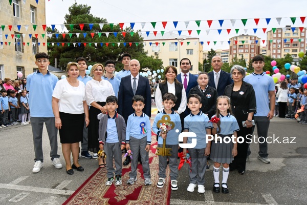 Paytaxt məktəblərində yeni tədris ilinin ilk günü