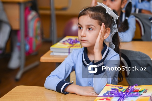 Paytaxt məktəblərində yeni tədris ilinin ilk günü