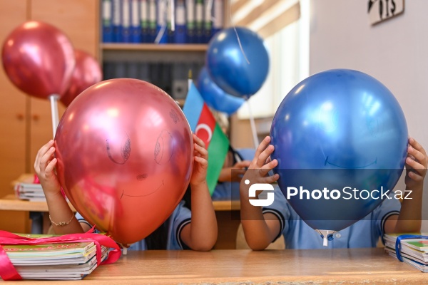 Paytaxt məktəblərində yeni tədris ilinin ilk günü