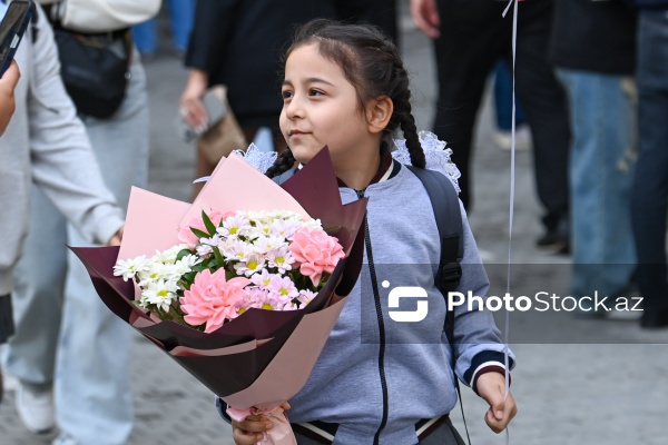 Paytaxt məktəblərində yeni tədris ilinin ilk günü