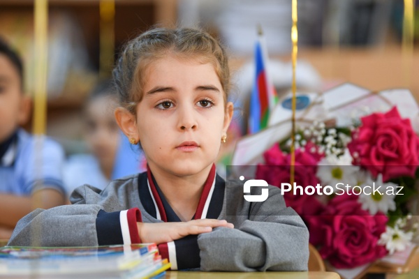 Paytaxt məktəblərində yeni tədris ilinin ilk günü