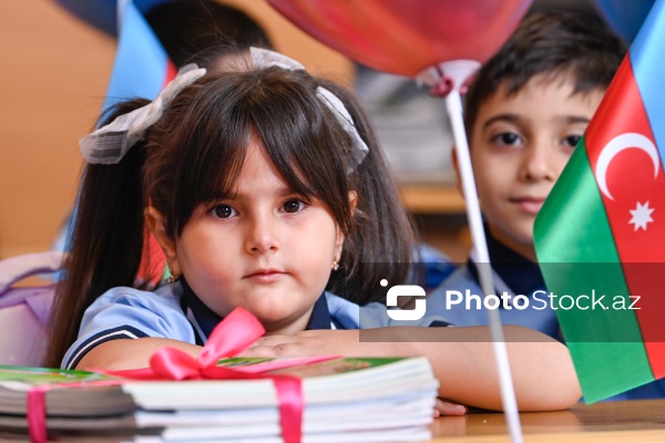 Paytaxt məktəblərində yeni tədris ilinin ilk günü