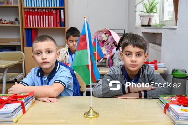 Paytaxt məktəblərində yeni tədris ilinin ilk günü