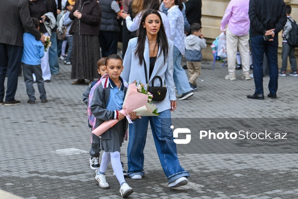 Paytaxt məktəblərində yeni tədris ilinin ilk günü