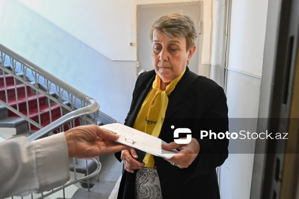 Dəbdən düşməyən peşə: “Poçtalyonun bir günü”