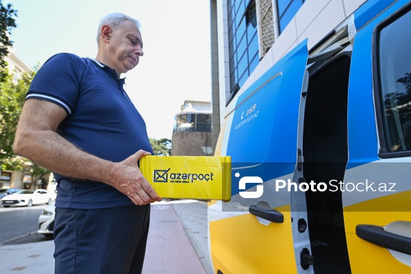 Dəbdən düşməyən peşə: “Poçtalyonun bir günü”