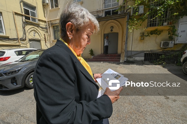 Dəbdən düşməyən peşə: “Poçtalyonun bir günü”