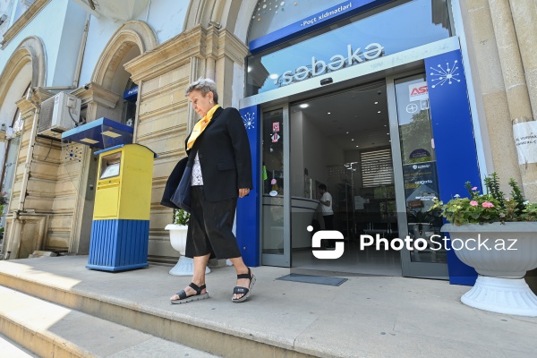 Dəbdən düşməyən peşə: “Poçtalyonun bir günü”