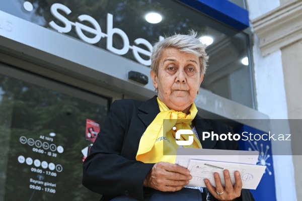 Dəbdən düşməyən peşə: “Poçtalyonun bir günü”